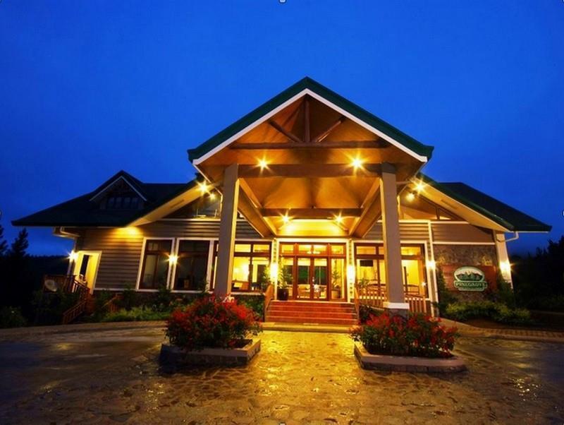 Pinegrove Lodge Mountain Resort Cagayan de Oro Ngoại thất bức ảnh